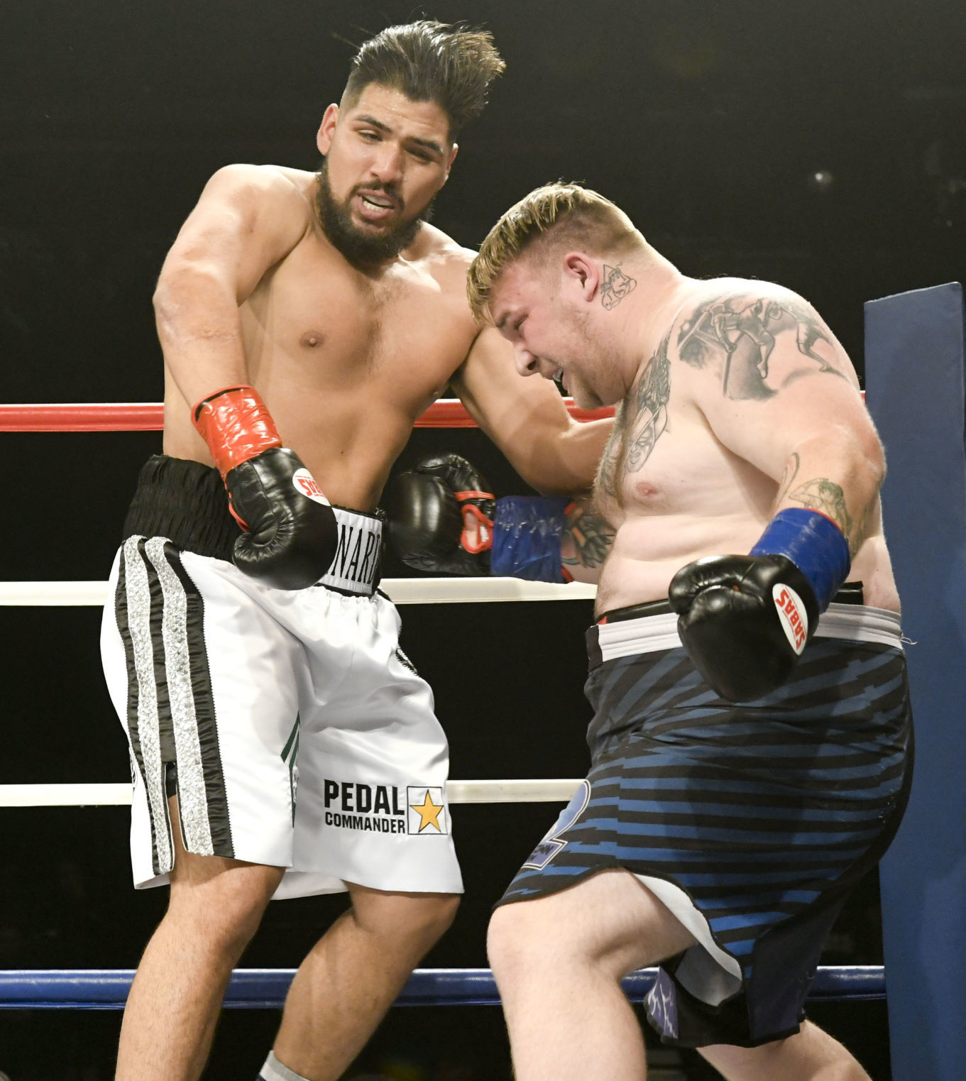 011020 WFC 120 boxing 11.jpg